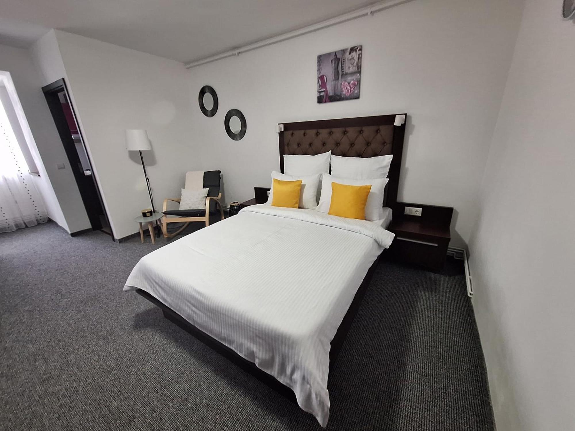 Onyx - Radiance Aparthotel ブラショフ エクステリア 写真
