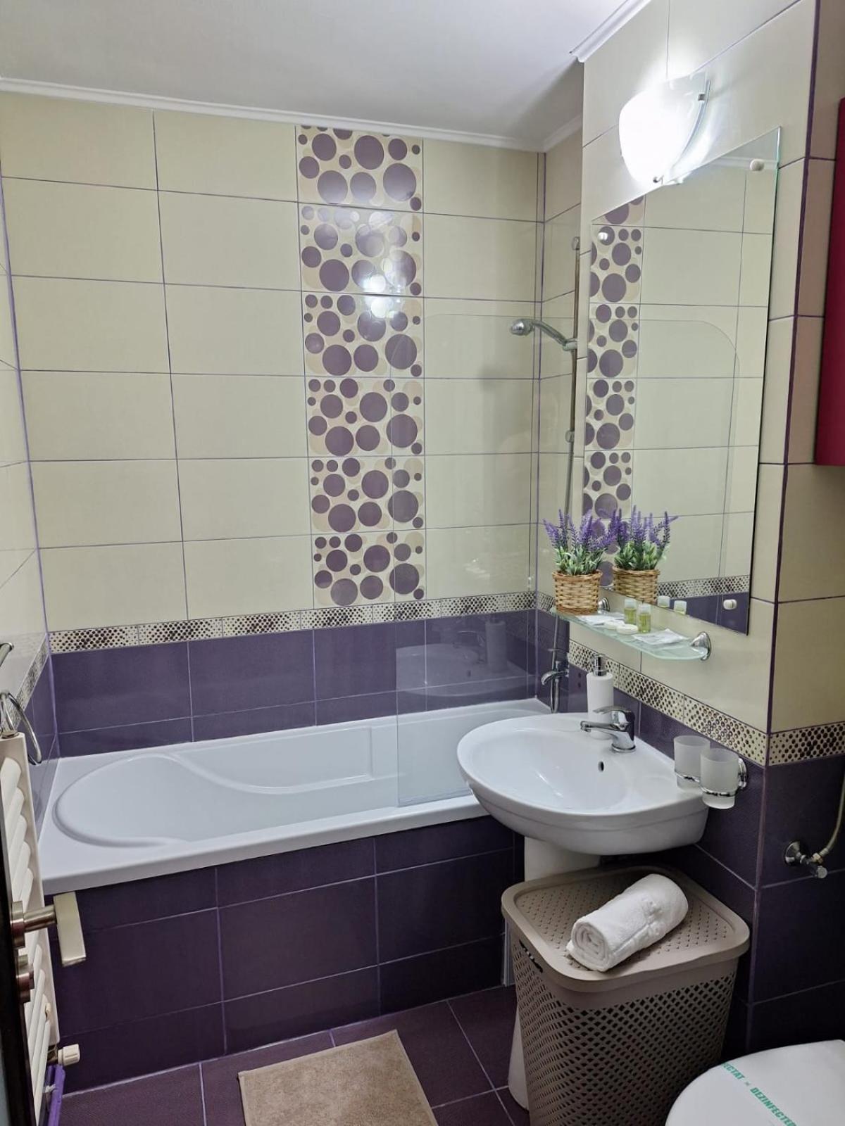 Onyx - Radiance Aparthotel ブラショフ エクステリア 写真